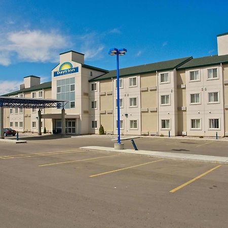 Days Inn By Wyndham Stony Plain Extérieur photo